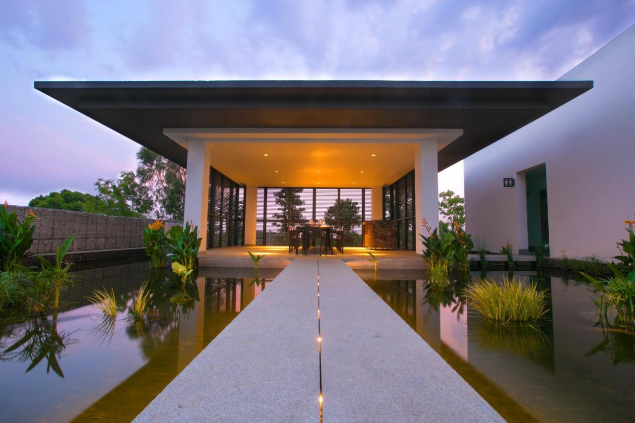 Blvd Club - Near Bengaluru Airport Hotel Settahalasūr Kültér fotó