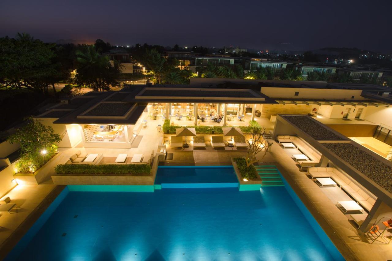 Blvd Club - Near Bengaluru Airport Hotel Settahalasūr Kültér fotó