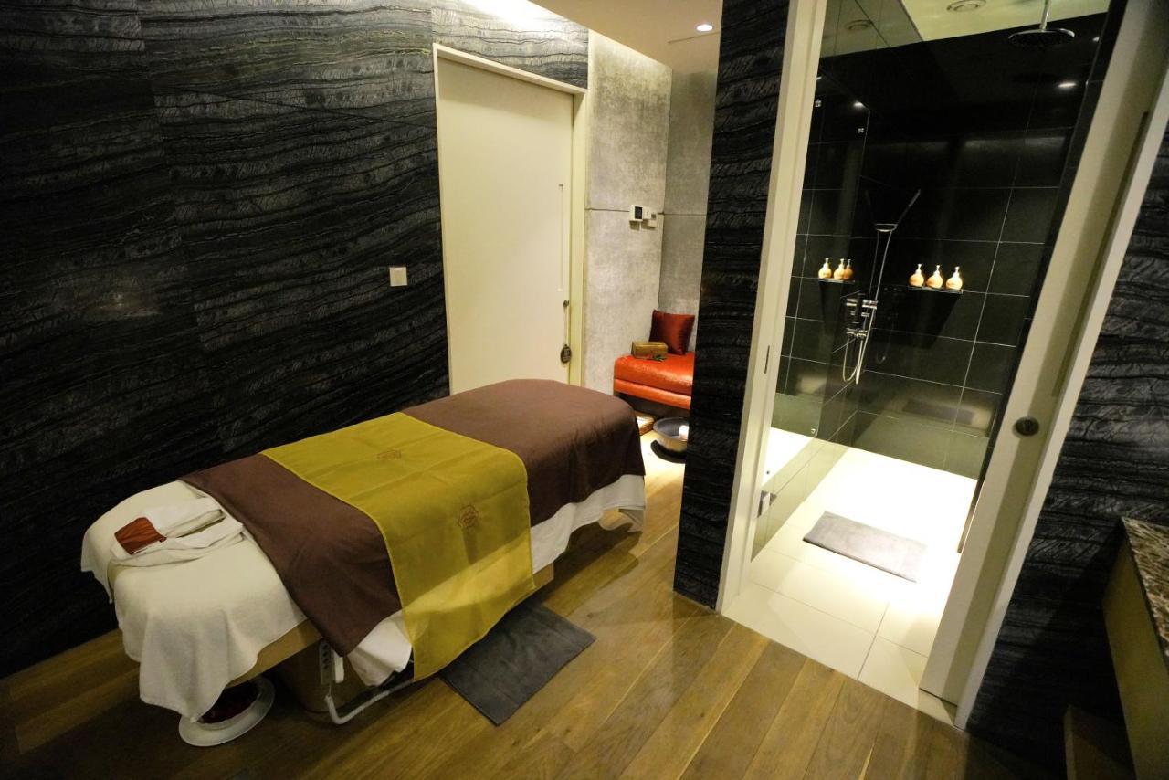 Blvd Club - Near Bengaluru Airport Hotel Settahalasūr Kültér fotó